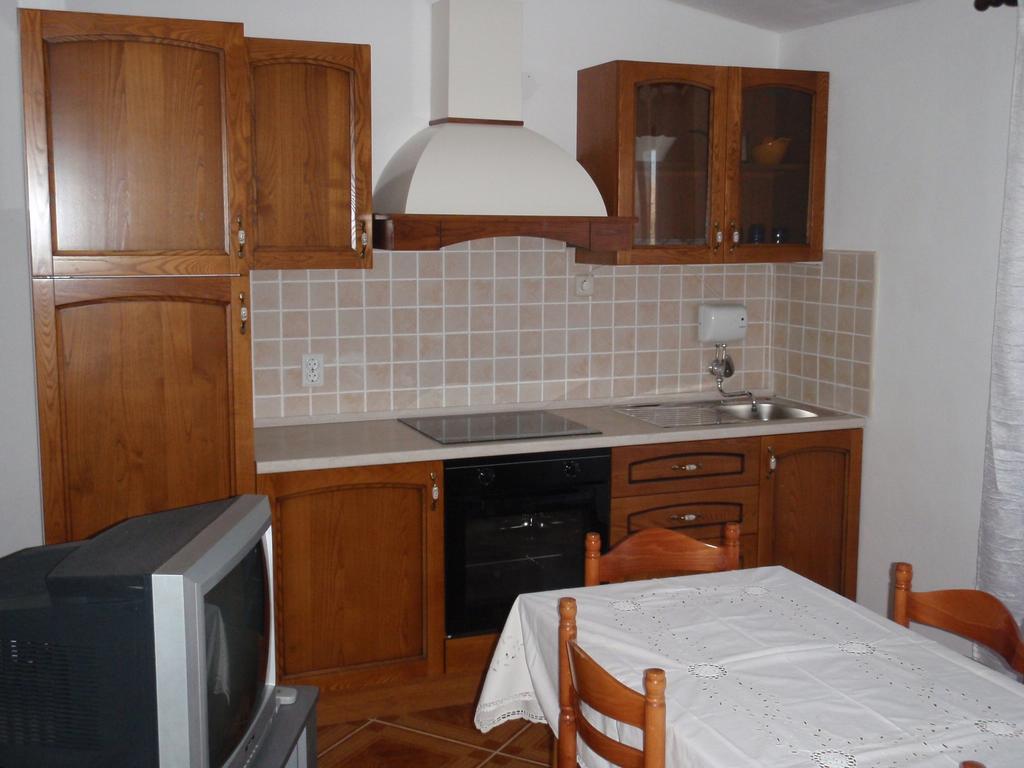 Apartments Ariana Pag Town Rum bild