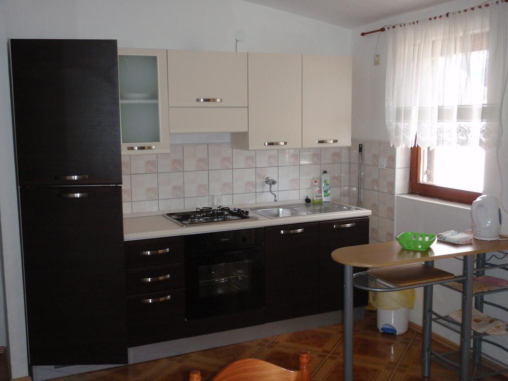 Apartments Ariana Pag Town Rum bild